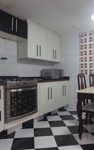 Casa de condomínio à venda com 250m², 5 quartos e 3 vagas Casa de condomínio à venda com 250m², 5 quartos e 3 vagasCozinha