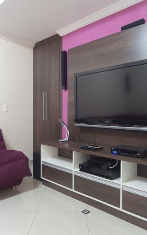Casa de condomínio à venda com 250m², 5 quartos e 3 vagas Casa de condomínio à venda com 250m², 5 quartos e 3 vagasSala de TV