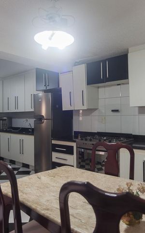 Casa de condomínio à venda com 250m², 5 quartos e 3 vagas Casa de condomínio à venda com 250m², 5 quartos e 3 vagasCozinha