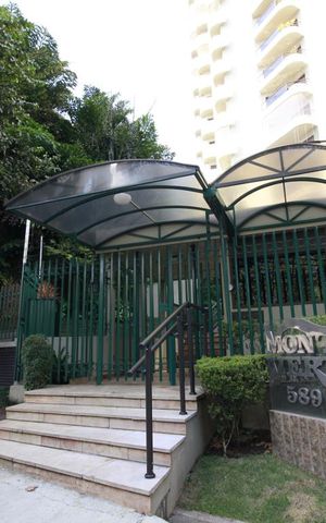 Apartamento à venda com 230m², 3 quartos e 4 vagasFachada