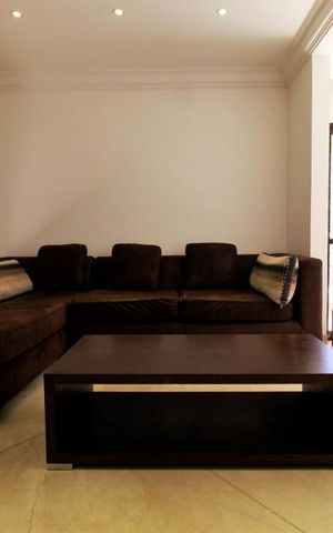 Apartamento à venda com 230m², 3 quartos e 4 vagasSala