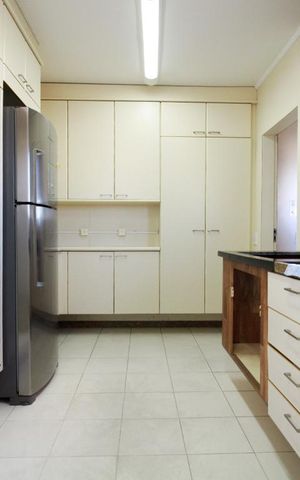 Apartamento à venda com 230m², 3 quartos e 4 vagasCozinha