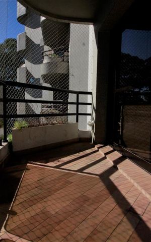 Apartamento à venda com 230m², 3 quartos e 4 vagasVaranda