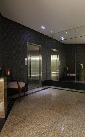 Apartamento à venda com 230m², 3 quartos e 4 vagasHall social
