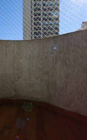 Apartamento à venda com 230m², 3 quartos e 4 vagasVaranda
