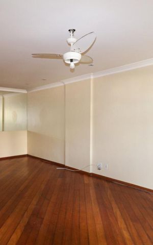 Casa de condomínio à venda com 200m², 3 quartos e 2 vagas Casa de condomínio à venda com 200m², 3 quartos e 2 vagasSALA