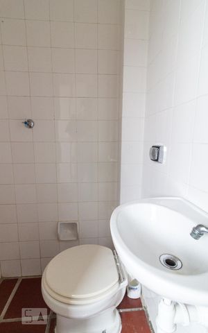 Apartamento para alugar com 70m², 2 quartos e 1 vagaBanheiro de Serviço