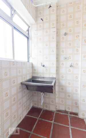 Apartamento para alugar com 70m², 2 quartos e 1 vagaÁrea de Serviço
