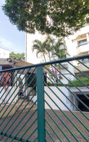 Apartamento para alugar com 70m², 2 quartos e 1 vagaFachada