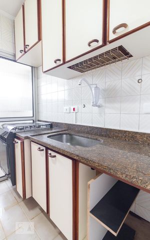 Apartamento para alugar com 70m², 2 quartos e 1 vagaCozinha