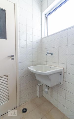Apartamento para alugar com 70m², 2 quartos e 1 vagaÁrea de Serviço