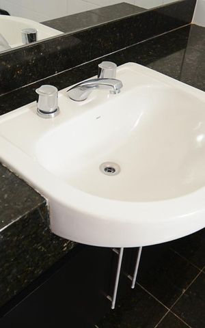 Apartamento para alugar com 139m², 2 quartos e 2 vagasBanheiro suíte