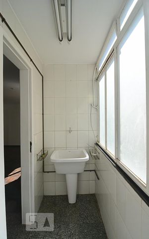 Apartamento para alugar com 139m², 2 quartos e 2 vagasÁrea serviço