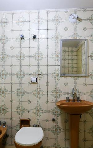 Apartamento à venda com 78m², 2 quartos e sem vaga Apartamento à venda com 78m², 2 quartos e sem vagaBanheiro