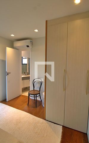 Apartamento à venda com 235m², 3 quartos e 4 vagas Apartamento à venda com 235m², 3 quartos e 4 vagasSuíte 2