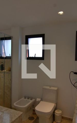 Apartamento à venda com 235m², 3 quartos e 4 vagas Apartamento à venda com 235m², 3 quartos e 4 vagasBanheiro da Suíte 3