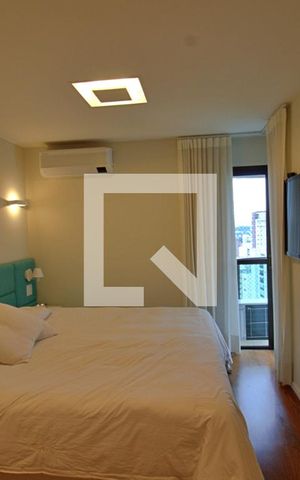 Apartamento à venda com 235m², 3 quartos e 4 vagas Apartamento à venda com 235m², 3 quartos e 4 vagasSuíte 3