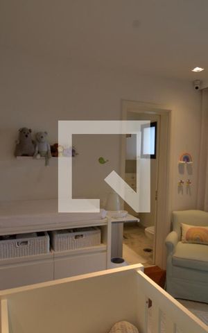Apartamento à venda com 235m², 3 quartos e 4 vagas Apartamento à venda com 235m², 3 quartos e 4 vagasSuíte 1