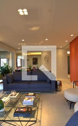 Apartamento à venda com 235m², 3 quartos e 4 vagas Apartamento à venda com 235m², 3 quartos e 4 vagasSala
