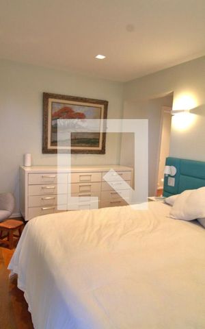 Apartamento à venda com 235m², 3 quartos e 4 vagas Apartamento à venda com 235m², 3 quartos e 4 vagasSuíte 3