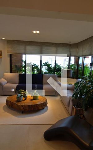 Apartamento à venda com 235m², 3 quartos e 4 vagas Apartamento à venda com 235m², 3 quartos e 4 vagasSala 2