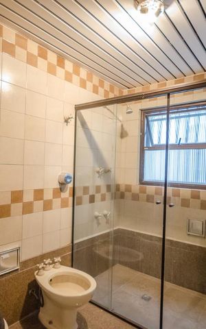 Apartamento à venda com 195m², 3 quartos e 2 vagas Apartamento à venda com 195m², 3 quartos e 2 vagasBANHEIRO SOCIAL