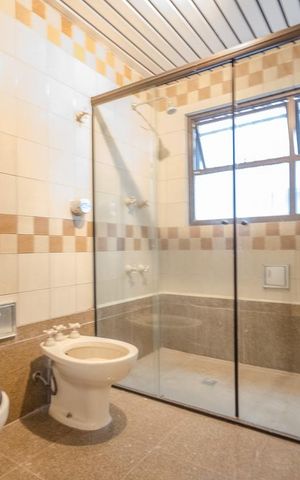 Apartamento à venda com 195m², 3 quartos e 2 vagas Apartamento à venda com 195m², 3 quartos e 2 vagasBANHEIRO SOCIAL