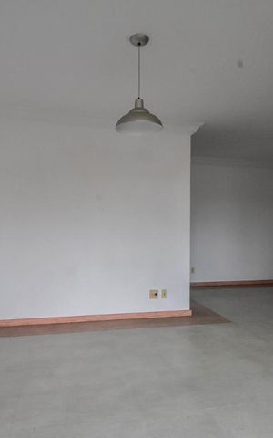 Apartamento à venda com 135m², 3 quartos e 2 vagas Apartamento à venda com 135m², 3 quartos e 2 vagasSala