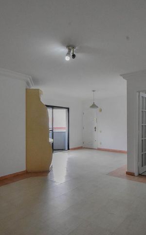 Apartamento à venda com 135m², 3 quartos e 2 vagas Apartamento à venda com 135m², 3 quartos e 2 vagasSala