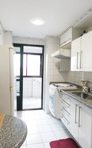 Apartamento à venda com 107m², 3 quartos e 2 vagasCozinha 