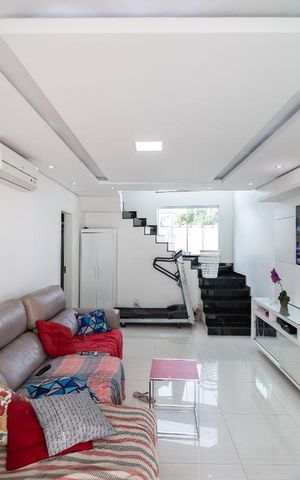 Casa à venda com 280m², 4 quartos e 1 vagaSala
