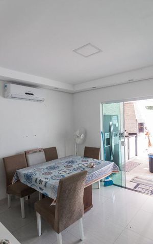 Casa à venda com 280m², 4 quartos e 1 vagaSala