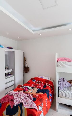 Casa à venda com 280m², 4 quartos e 1 vagaSuíte 1