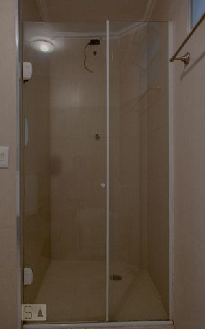 Apartamento para alugar com 65m², 1 quarto e sem vagaBanheiro