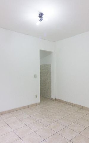 Casa para alugar com 45m², 1 quarto e sem vagaSala