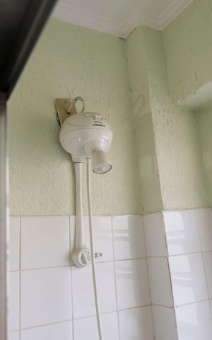 Casa para alugar com 160m², 2 quartos e 1 vaga1o. Andar - Banheiro social (Chuveiro)