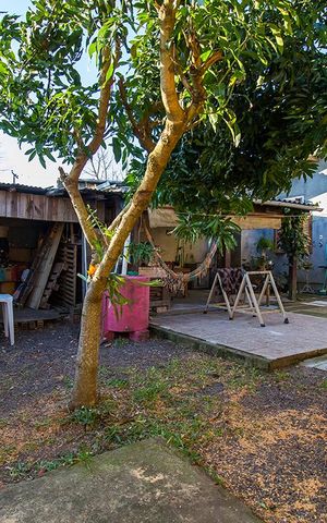 Casa para alugar com 80m², 4 quartos e 3 vagas Casa para alugar com 80m², 4 quartos e 3 vagasFundos