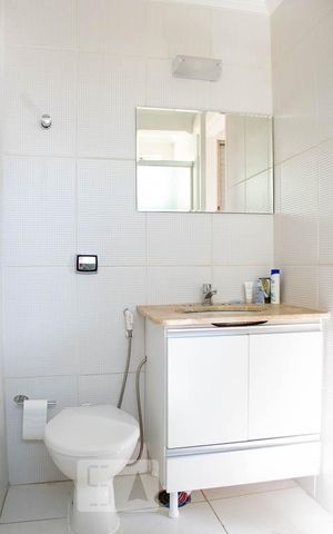 Apartamento à venda com 132m², 3 quartos e 2 vagas Apartamento à venda com 132m², 3 quartos e 2 vagasBANHEIRO SUITE