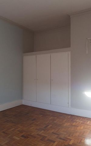 Casa à venda com 200m², 3 quartos e 4 vagas Casa à venda com 200m², 3 quartos e 4 vagasQuarto 2