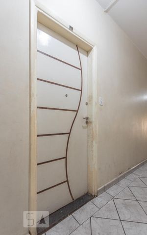 Apartamento à venda com 65m², 2 quartos e sem vaga Apartamento à venda com 65m², 2 quartos e sem vagaEntrada