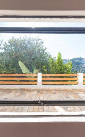 Casa à venda com 530m², 5 quartos e 5 vagas Casa à venda com 530m², 5 quartos e 5 vagasSuíte 3 - Vista