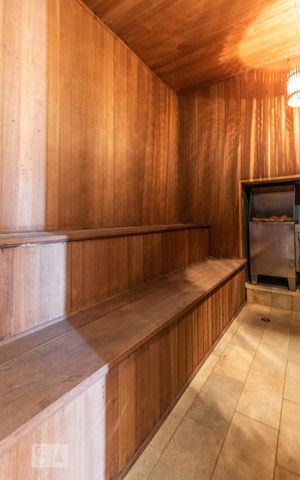 Casa à venda com 530m², 5 quartos e 5 vagas Casa à venda com 530m², 5 quartos e 5 vagasSauna