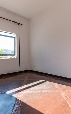 Casa à venda com 530m², 5 quartos e 5 vagas Casa à venda com 530m², 5 quartos e 5 vagasSuíte 3