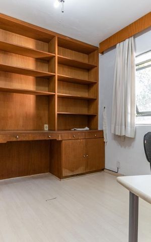 Casa à venda com 530m², 5 quartos e 5 vagas Casa à venda com 530m², 5 quartos e 5 vagasQuarto 1