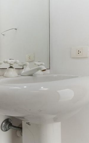 Casa à venda com 530m², 5 quartos e 5 vagas Casa à venda com 530m², 5 quartos e 5 vagasSuíte 2 - Banheiro - Detalhe