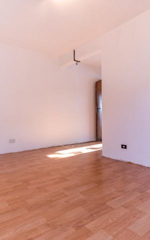 Casa à venda com 530m², 5 quartos e 5 vagas Casa à venda com 530m², 5 quartos e 5 vagasQuarto 2