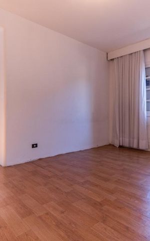 Casa à venda com 530m², 5 quartos e 5 vagas Casa à venda com 530m², 5 quartos e 5 vagasQuarto 2