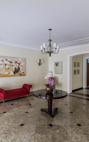 Apartamento para alugar com 65m², 2 quartos e 1 vagaHall social
