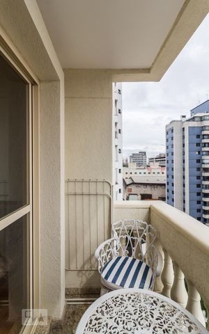 Apartamento para alugar com 65m², 2 quartos e 1 vaga Apartamento para alugar com 65m², 2 quartos e 1 vagaSacada