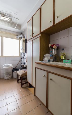 Apartamento para alugar com 65m², 2 quartos e 1 vaga Apartamento para alugar com 65m², 2 quartos e 1 vagaCozinha